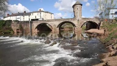 威尔士蒙茅斯怀伊山谷旅游景点英国中世纪强化河桥和旅游景点